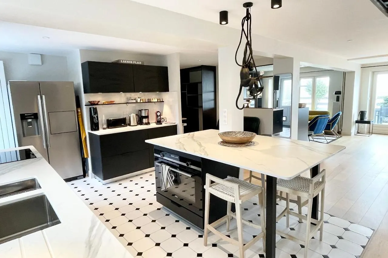 LUXURY ! Villa Simone Sur la plage Piscine Larmor-Plage Francia
