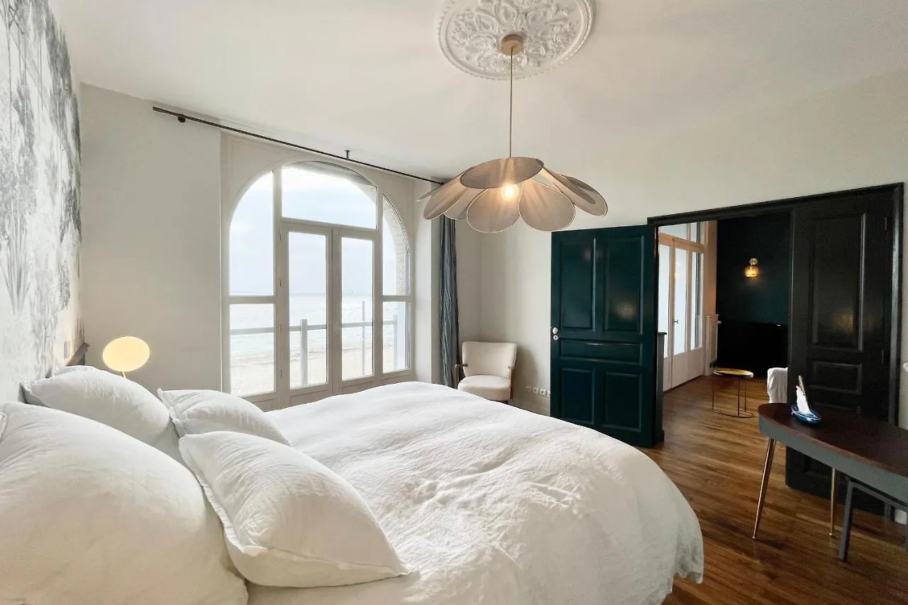 LUXURY ! Villa Simone Sur la plage Piscine Larmor-Plage