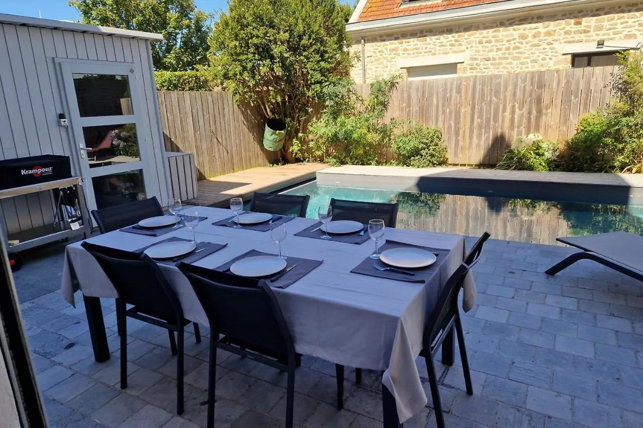 LUXURY ! Villa Simone Sur la plage Piscine Larmor-Plage 0*,  Francia